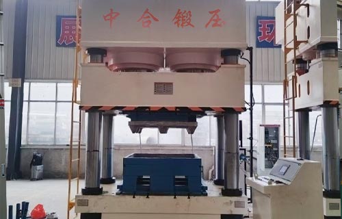 1600噸木屑托盤(pán)成型液壓機(jī)多少錢(qián)？